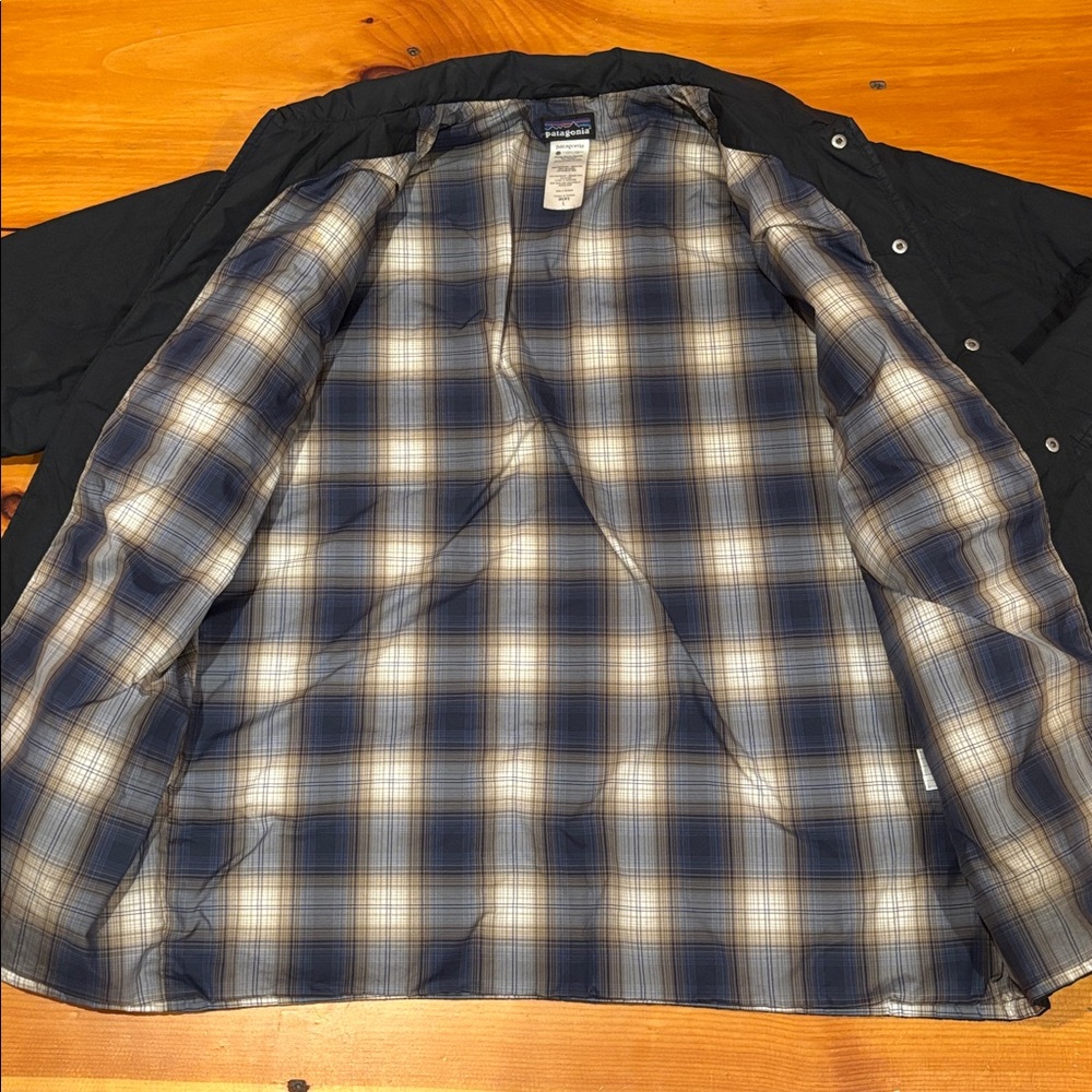 PATAGONIA Men's L Black Polyester Snap Up Shacket Jacket w/Liner Insulated Layer